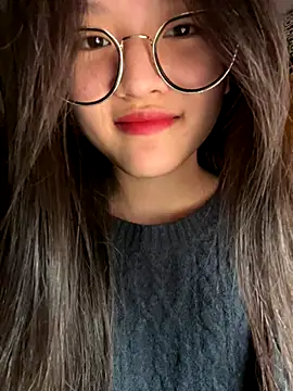 Krixxi22 online show from November 23, 3:45 pm