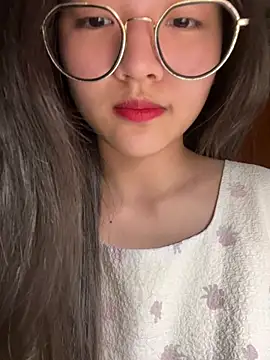 Krixxi22 online show from March 6, 5:42 pm