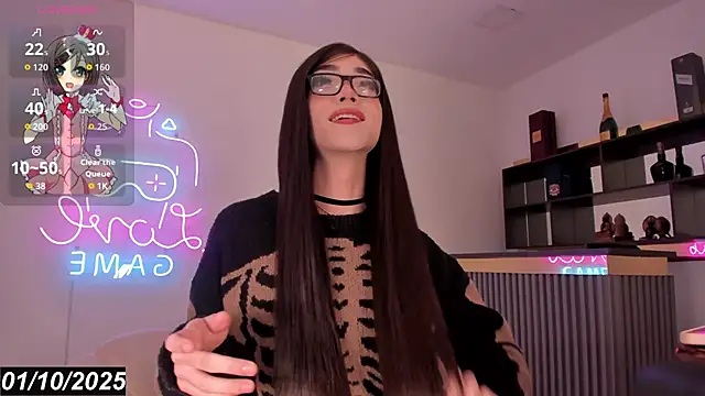 Bonnie Luxury online show from October 1, 5:13 am