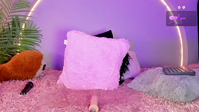 izabelacarter online show from February 6, 10:15 am