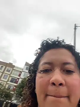 Kenia tompson01 online show from November 28, 8:55 pm