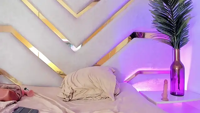 AilynMiller online show from January 23, 9:39 pm