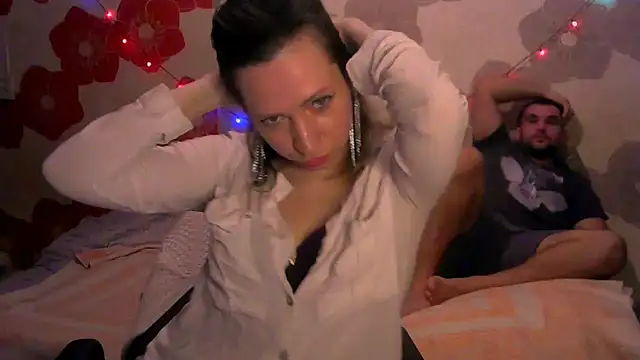 Snapshot of John_Daenerys chatting on November 19, 8:09 pm John Daenerys online show from November 19, 8:09 pm