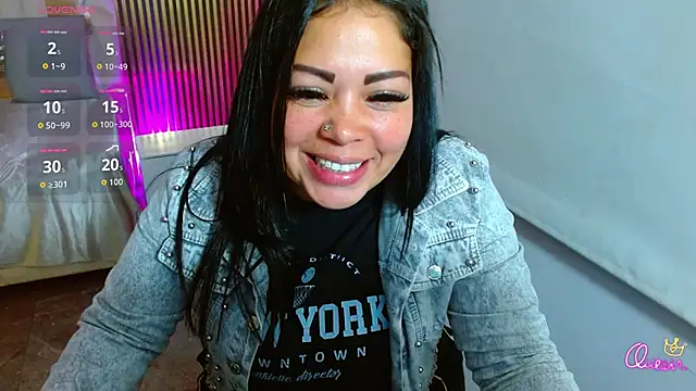 martinna tay online show from June 6, 3:33 am