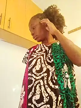 LOVELY-2BERRY online show from November 1, 5:31 am