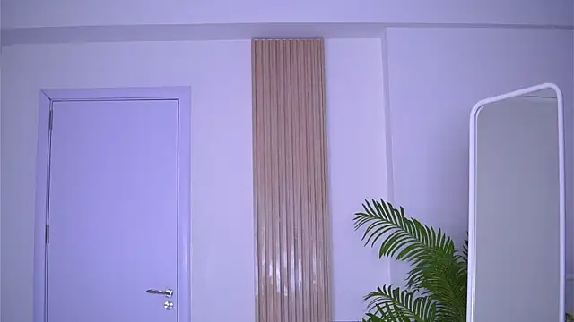 LovingBlondie online show from February 13, 5:26 am