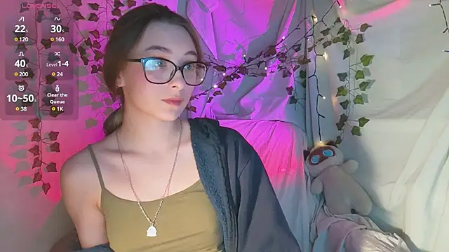 Snapshot of monlight__dana chatting on December 11, 1:39 pm monlight dana online show from December 11, 1:39 pm