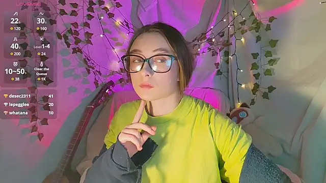 Snapshot of monlight__dana chatting on December 11, 4:42 pm monlight dana online show from December 11, 4:42 pm