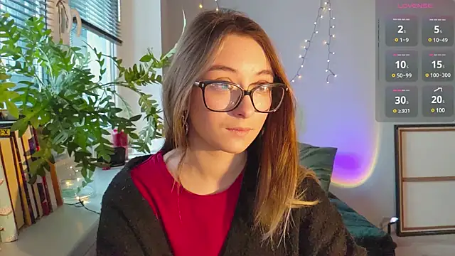 Snapshot of monlight__dana chatting on December 27, 12:12 pm monlight dana online show from December 27, 12:12 pm