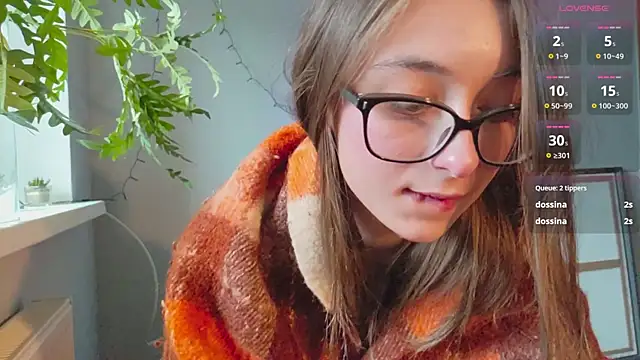 Snapshot of monlight__dana chatting on January 8, 10:48 am monlight dana online show from January 8, 10:48 am