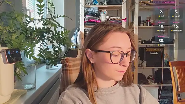 Snapshot of monlight__dana chatting on February 14, 2:33 pm monlight dana online show from February 14, 2:33 pm