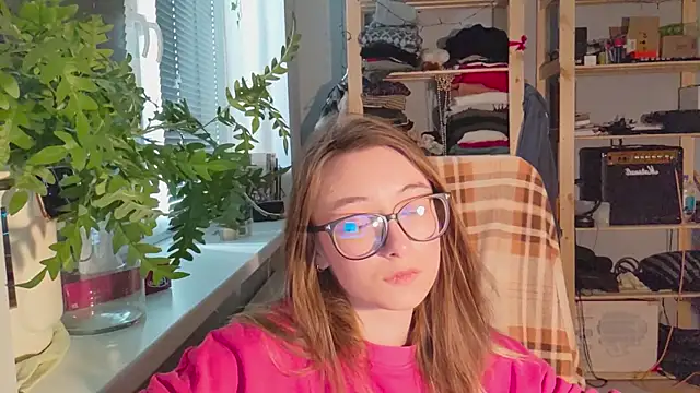 Snapshot of monlight__dana chatting on February 20, 1:08 pm monlight dana online show from February 20, 1:08 pm