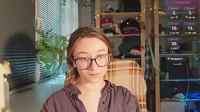 Snapshot of monlight__dana chatting on March 16, 10:00 am monlight dana online show from March 16, 10:00 am