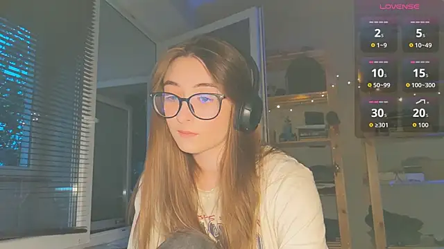 Snapshot of monlight__dana chatting on September 14, 5:01 pm monlight dana online show from September 14, 5:01 pm