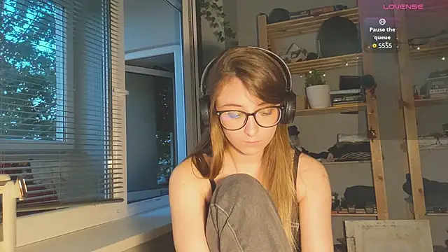 Snapshot of monlight__dana chatting on September 20, 4:52 pm monlight dana online show from September 20, 4:52 pm