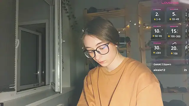 Snapshot of monlight__dana chatting on October 9, 10:41 pm monlight dana online show from October 9, 10:41 pm