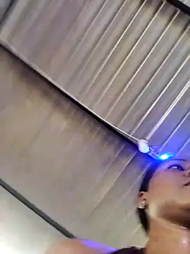 Snapshot of Berry_Bans chatting on March 7, 5:17 pm Berry Bans online show from March 7, 5:17 pm