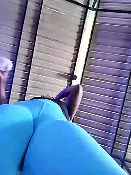 Snapshot of Berry_Bans chatting on March 11, 5:24 pm Berry Bans online show from March 11, 5:24 pm