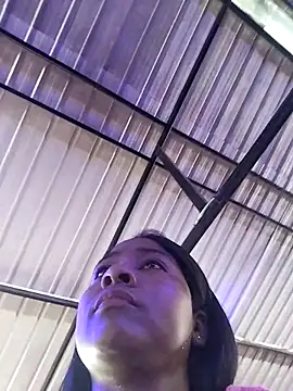 Snapshot of Berry_Bans chatting on March 17, 5:16 pm Berry Bans online show from March 17, 5:16 pm