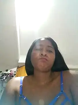 Snapshot of Berry_Bans chatting on March 17, 11:32 pm Berry Bans online show from March 17, 11:32 pm