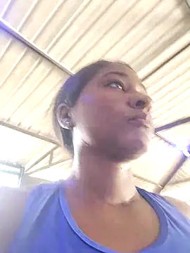 Snapshot of Berry_Bans chatting on March 18, 5:21 pm Berry Bans online show from March 18, 5:21 pm