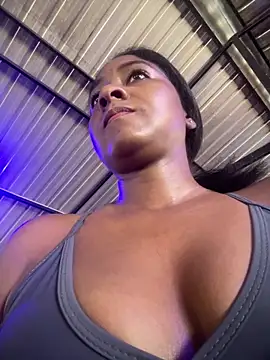 Snapshot of Berry_Bans chatting on September 26, 5:17 pm Berry Bans online show from September 26, 5:17 pm