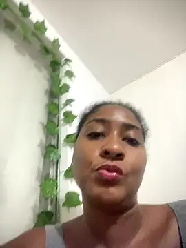 Snapshot of Berry_Bans chatting on October 6, 12:57 pm Berry Bans online show from October 6, 12:57 pm