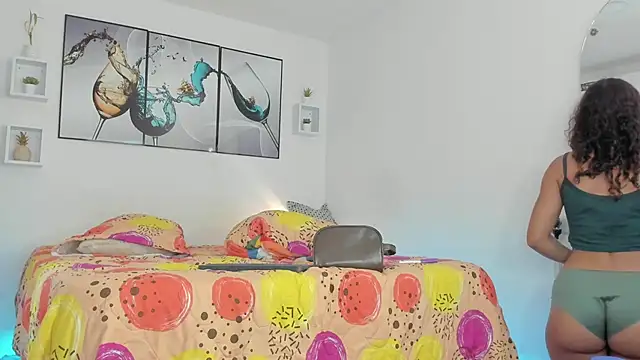 Snapshot of wendy_alejo1712 chatting on January 6, 10:37 pm wendy alejo1712 online show from January 6, 10:37 pm