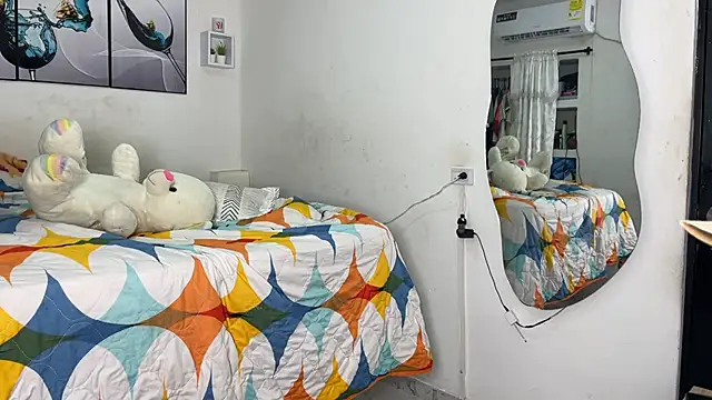 Snapshot of wendy_alejo1712 chatting on September 11, 12:11 am wendy alejo1712 online show from September 11, 12:11 am