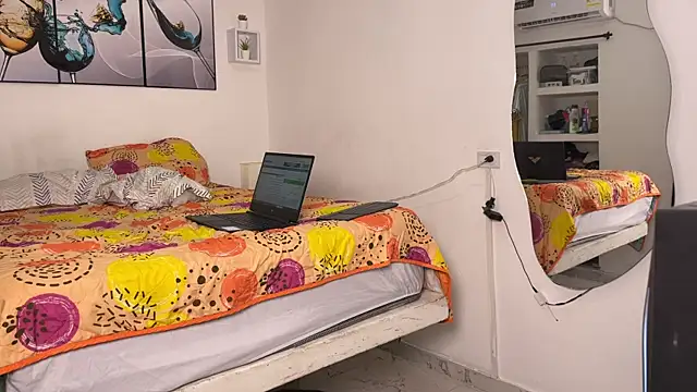 Snapshot of wendy_alejo1712 chatting on November 21, 9:13 pm wendy alejo1712 online show from November 21, 9:13 pm