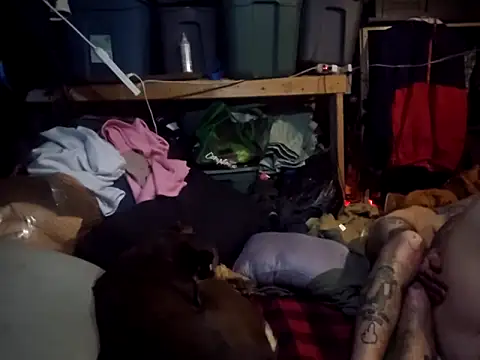 hungandtatted666 online show from September 10, 11:43 am