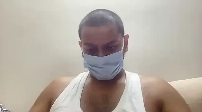 Snapshot of indianhotche chatting on January 17, 8:22 pm indianhotche online show from January 17, 8:22 pm