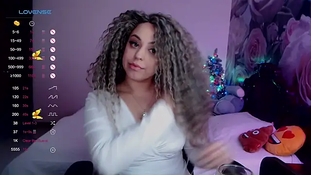  Just a queen 3 online show from January 4, 7:13 pm