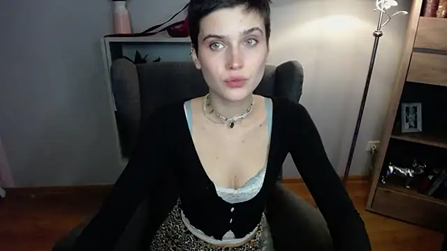 sarah perfect online show from December 14, 2:33 pm