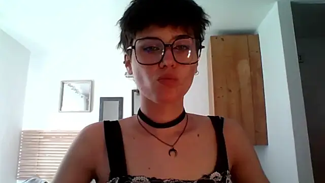 sarah perfect online show from March 1, 3:25 pm