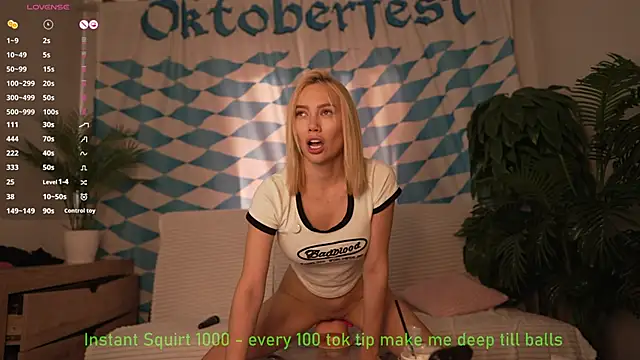 Snapshot of Bestie_Online chatting on September 27, 6:18 am Bestie Online online show from September 27, 6:18 am