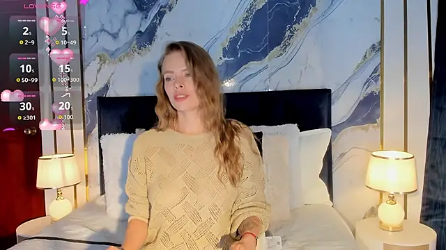 Snapshot of Laurablue chatting on May 16, 7:45 pm Laurablue online show from May 16, 7:45 pm