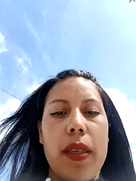 Snapshot of _andrea30 chatting on January 4, 2:25 pm andrea30 online show from January 4, 2:25 pm