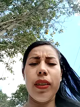 Snapshot of _andrea30 chatting on January 31, 1:45 pm andrea30 online show from January 31, 1:45 pm