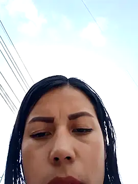 Snapshot of _andrea30 chatting on February 23, 8:11 pm andrea30 online show from February 23, 8:11 pm