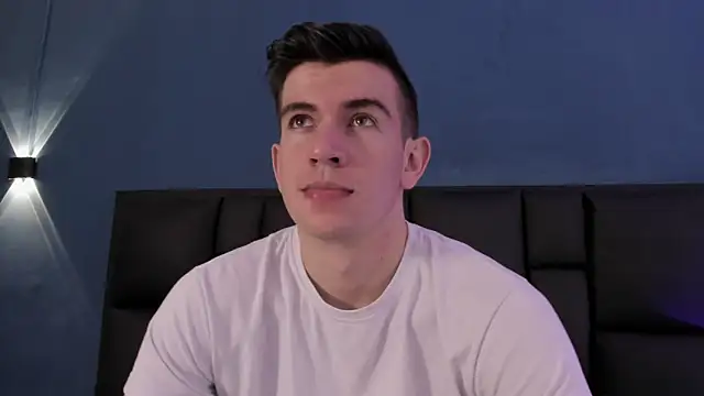 MikaelSlow online show from November 12, 4:13 am