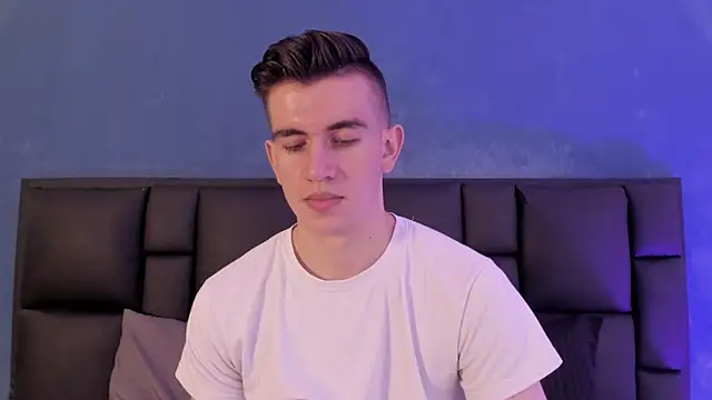 MikaelSlow online show from January 16, 4:27 am