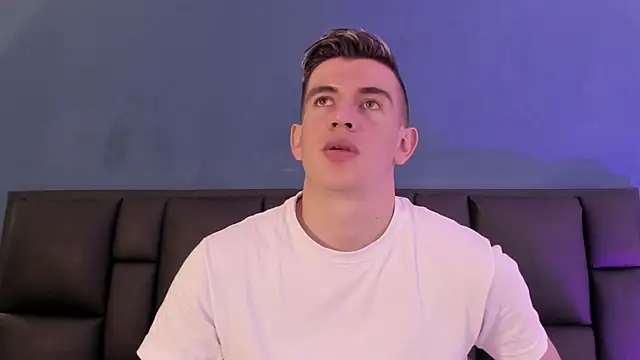 MikaelSlow online show from February 12, 3:56 am