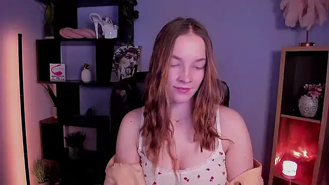 Snapshot of kenzie_x chatting on December 27, 7:29 am kenzie x online show from December 27, 7:29 am