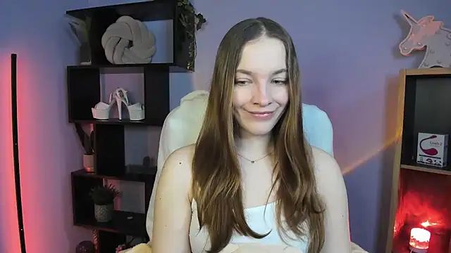 Snapshot of kenzie_x chatting on February 20, 7:34 am kenzie x online show from February 20, 7:34 am