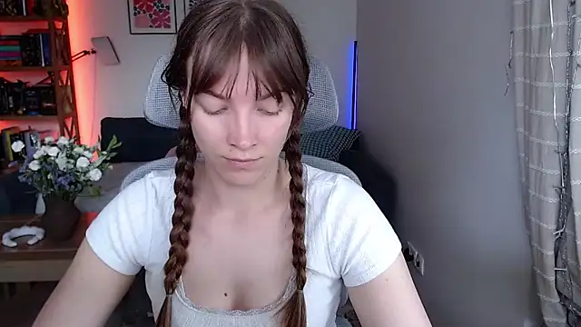 kenzie x online show from June 18, 9:14 am
