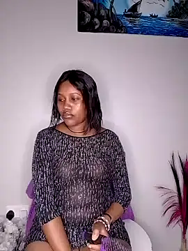 SquirtQueen222 online show from December 2, 8:00 pm