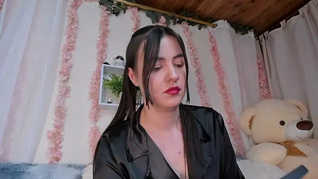 Idara and Edahi01 online show from January 14, 8:47 pm