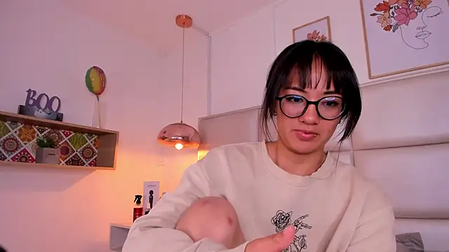 Aily Yozuko online show from December 11, 9:41 am