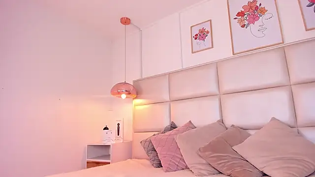 Aily Yozuko online show from February 18, 2:38 am